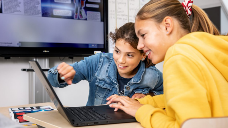 Kinderen op laptop